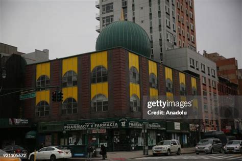 Masjid Malcolm Shabazz Photos and Premium High Res Pictures - Getty Images