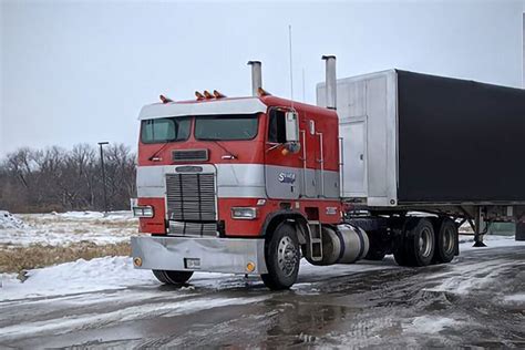 1987 Freightliner Truck From Bumblebee Movie For Sale: When Collecting Transformers Toys Just ...