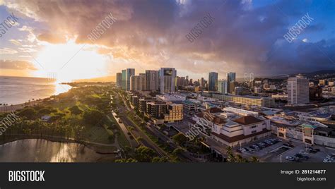 Sun Set Over Skyline Image & Photo (Free Trial) | Bigstock