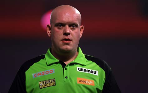 Michael Smith beats Michael van Gerwen: MvG was class act during interview