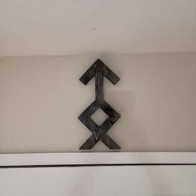 Rune Stone Altar - Etsy