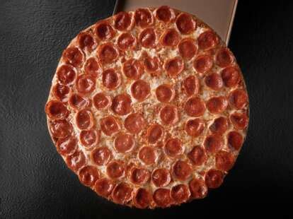 Papa John’s Shaq-a-Roni Pizza Returns: Extra-Large Pizza Is Back ...