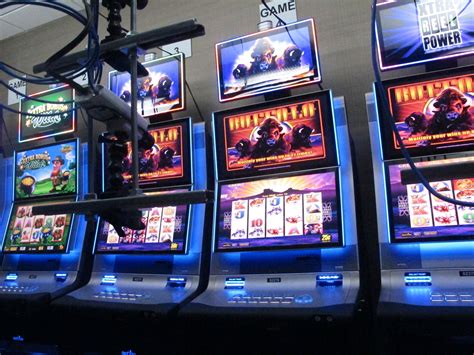 Can't touch this: Real slot machines controlled online