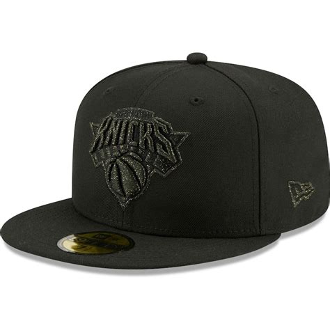 Men's New Era Black New York Knicks Logo Spark 59FIFTY Fitted Hat