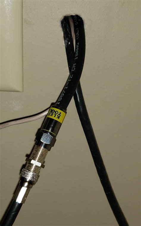 Switch from Cable TV to Air TV - install an HDTV Indoor Antenna