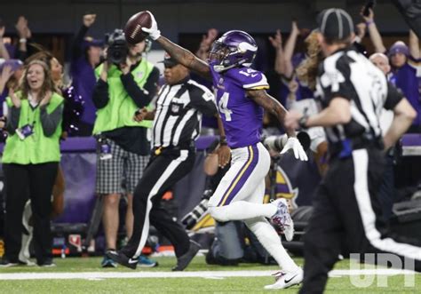 Photo: Vikings Stefon Diggs scores the game winning touchdown against ...