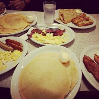 Beth’s Cafe - 580 Photos - Traditional American - 7311 Aurora Ave N ...