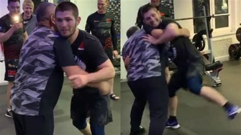 ‘Father knows best’: Watch Khabib Nurmagomedov wrestling with his dad (VIDEO) — RT Sport News