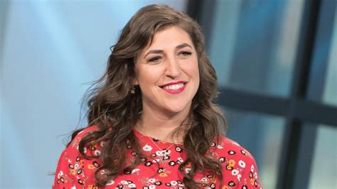 'The Big Bang Theory' Star Mayim Bialik Explains Why She Feels Like an ...