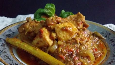 Rendang Ayam Pedas Kerisik