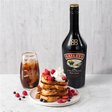 Baileys Irish Cream & Coffee Cocktail Recipe | The Bar UK