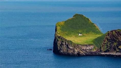 World's loneliest houses: Five of the most isolated homes in unusual ...