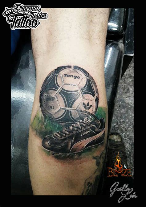 futbol tattoo | Tatuajes, Maradona tattoo, Artistas tatuadores