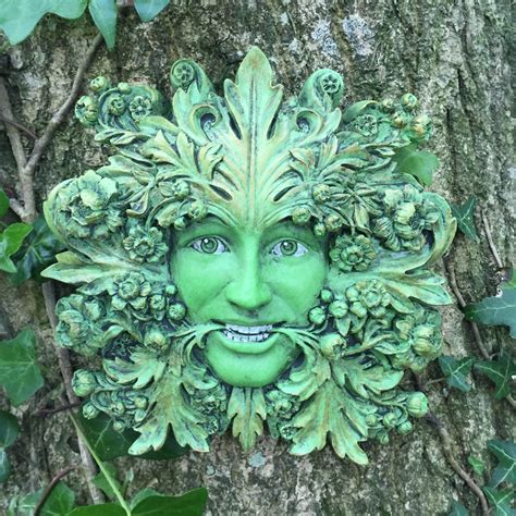 Green Mistress Green Woman, Greenman Decorative Garden Wall Plaque. 12cm: Amazon.co.uk: Garden ...