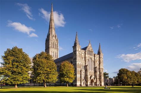 6 of the Most Beautiful Cathedrals in the U.K. Photos | Architectural Digest