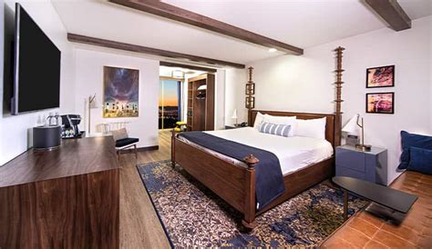 Vegas Rooms for Every Taste & Every Budget | El Cortez Hotel & Casino