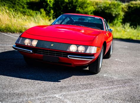 The Ferrari 365 GTB/4 Daytona - The World's Fastest Production Car In 1968