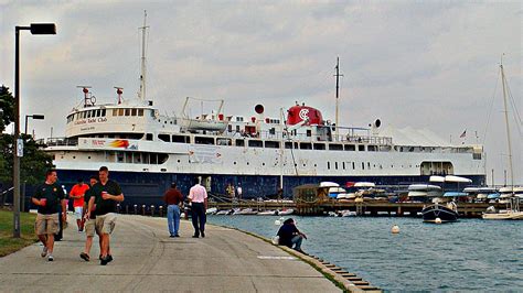 Columbia Yacht Club, Chicago | Explore CameliaTWU's photos o… | Flickr - Photo Sharing!