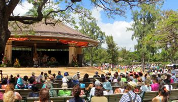 Kapiolani Park: a Place to Relax on the Edge of Waikiki.