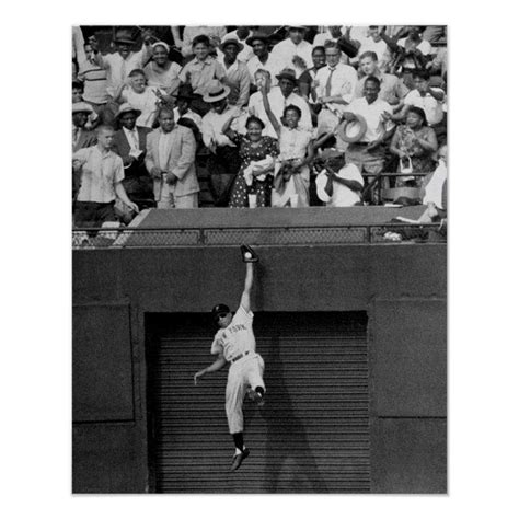 Willie Mays Makes One Handed Catch Poster | Zazzle.com | Willie mays ...