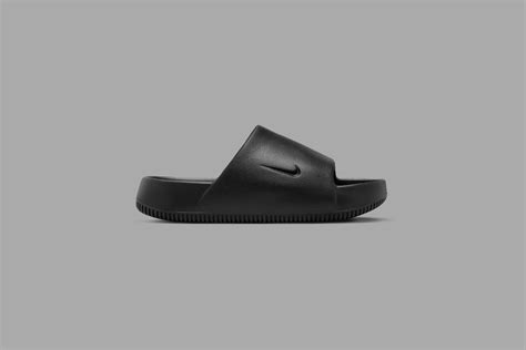 Women's Calm Slide - Black – Feature