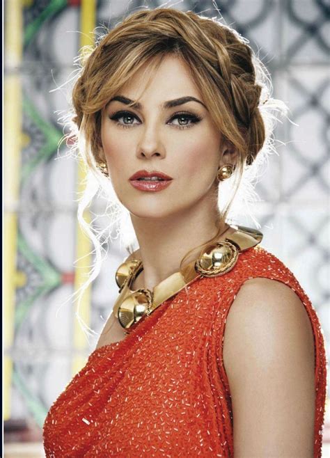 Aracely Arambula | Latina beauty, Party hairstyles, Wedding party ...