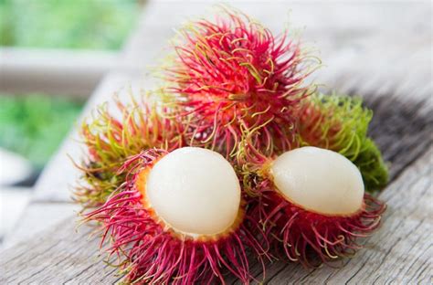 What's The Difference Between Rambutan and Lychee? | Vibrant Happy Healthy