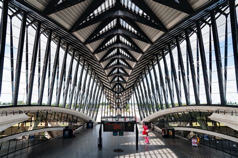 How we applied granite at Lyon Airport, the most important in France