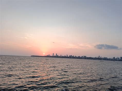 Sunset view at Marine Drive : r/mumbai