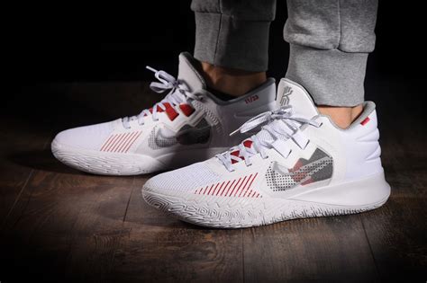 NIKE KYRIE FLYTRAP 5 WHITE FIRE RED for £95.00 | kicksmaniac.com