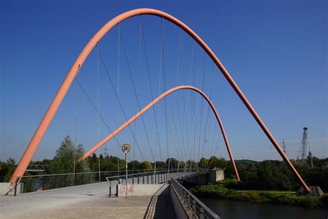 Nordsternpark Double Arch Bridge (Gelsenkirchen, 1996) | Structurae