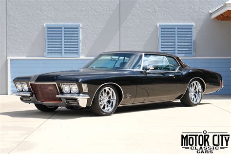 1971 Buick Riviera | Motor City Classic Cars