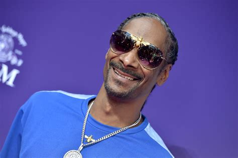 Snoop Dogg Congratulates Sasha Banks — What Are the Cousins Celebrating?