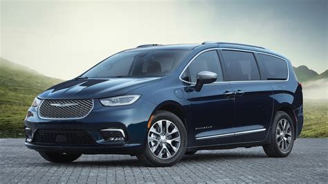 2021 Chrysler Pacifica: 5 Fantastic Features of FCA's Flagship Minivan