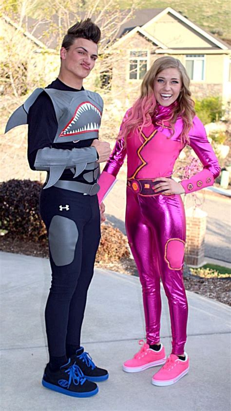 The 19 Best Couples Halloween Costumes of All Time | Her Campus