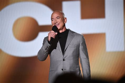 5 Lessons From Billionaire Jeff Bezos That All Entrepreneurs Can Learn From