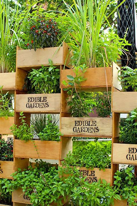 These Vertical Garden Ideas Are Perfect for Small Spaces | Vertical ...