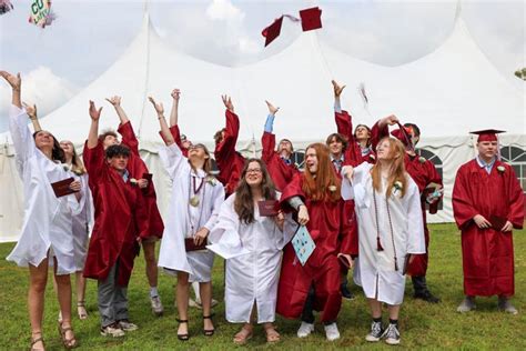 Proctor High School celebrates 18 graduates | Local News | rutlandherald.com