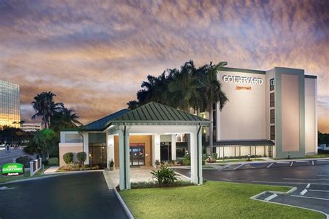 COURTYARD BY MARRIOTT FORT LAUDERDALE EAST $107 ($̶1̶4̶9̶) - Updated ...