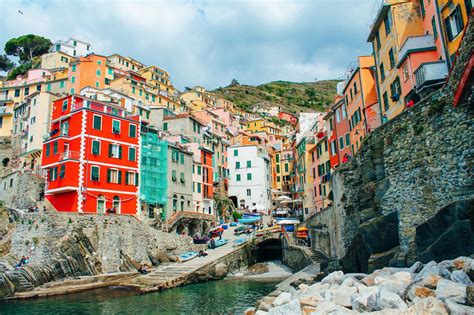 Riomaggiore in Cinque Terre, Italy - The Photo Diary! [1 of 5] - Hand ...