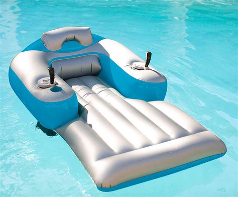 Splash Runner - Motorized Inflatable Pool Float