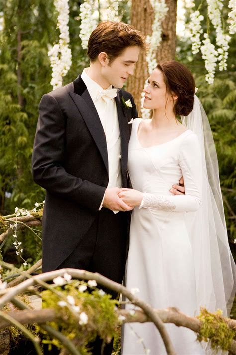 New Breaking Dawn Part 1 ‘Edward & Bella Wedding Still’ now in UHQ | Thinking of Rob