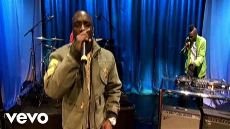 Akon - Smack That (AOL Sessions) - YouTube