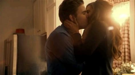 Image - Stefan and Elena kiss dream 5x18.jpg | The Vampire Diaries Wiki | FANDOM powered by Wikia