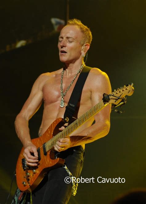 Def Leppard – Rock of Ages! | GuitarInternational.com