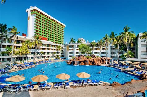 5 Best Family Hotels & Beach Resorts in Mazatlan - Mexico Dave