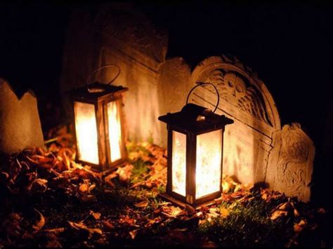 16 Spookiest Ghost Tours Across the Country