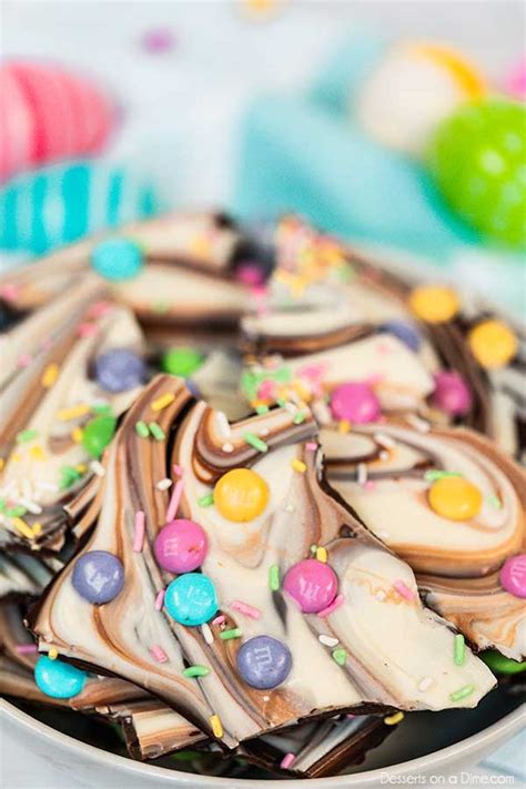 Easter Chocolate Bark Recipe - Easter bunny bark