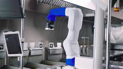 Miso Robotics Flippy Robot Kitchen Assistant automates the cooking ...