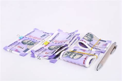 New Pack of Indian 1000 Rupee Notes Stock Photo - Image of capital ...